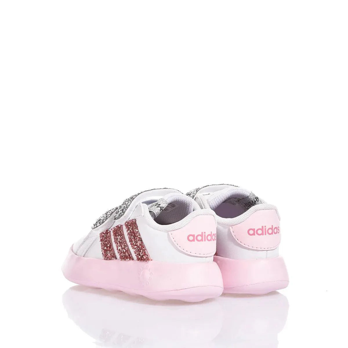 Scarpe premaman bianche e rosa con dettagli glitterati, moda gravidanza comoda