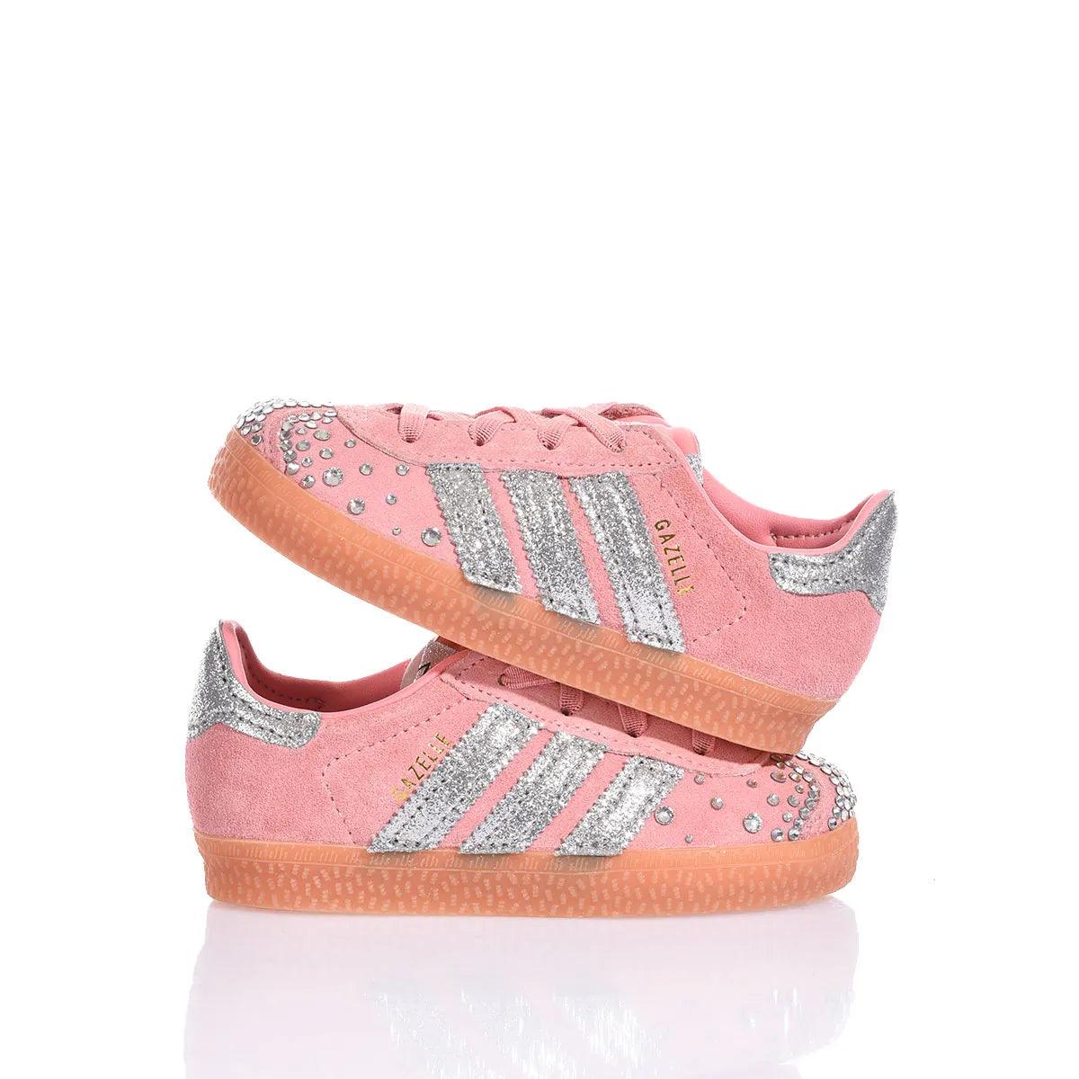 Sneakers rosa con strisce glitter argento e borchie, suola in gomma, moda donna