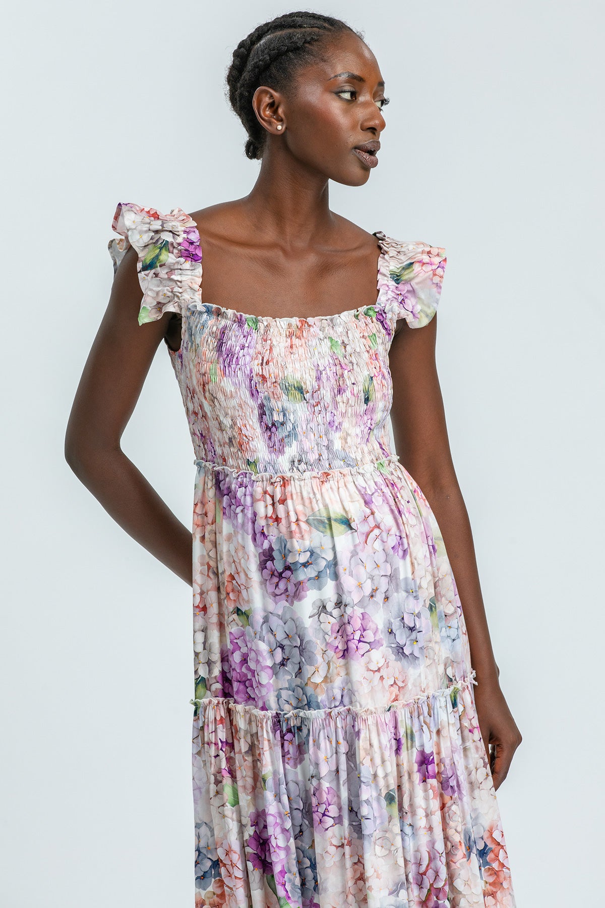 Vestito premaman floreale elegante con maniche corte arricciate, tessuto leggero, ideale gravidanza