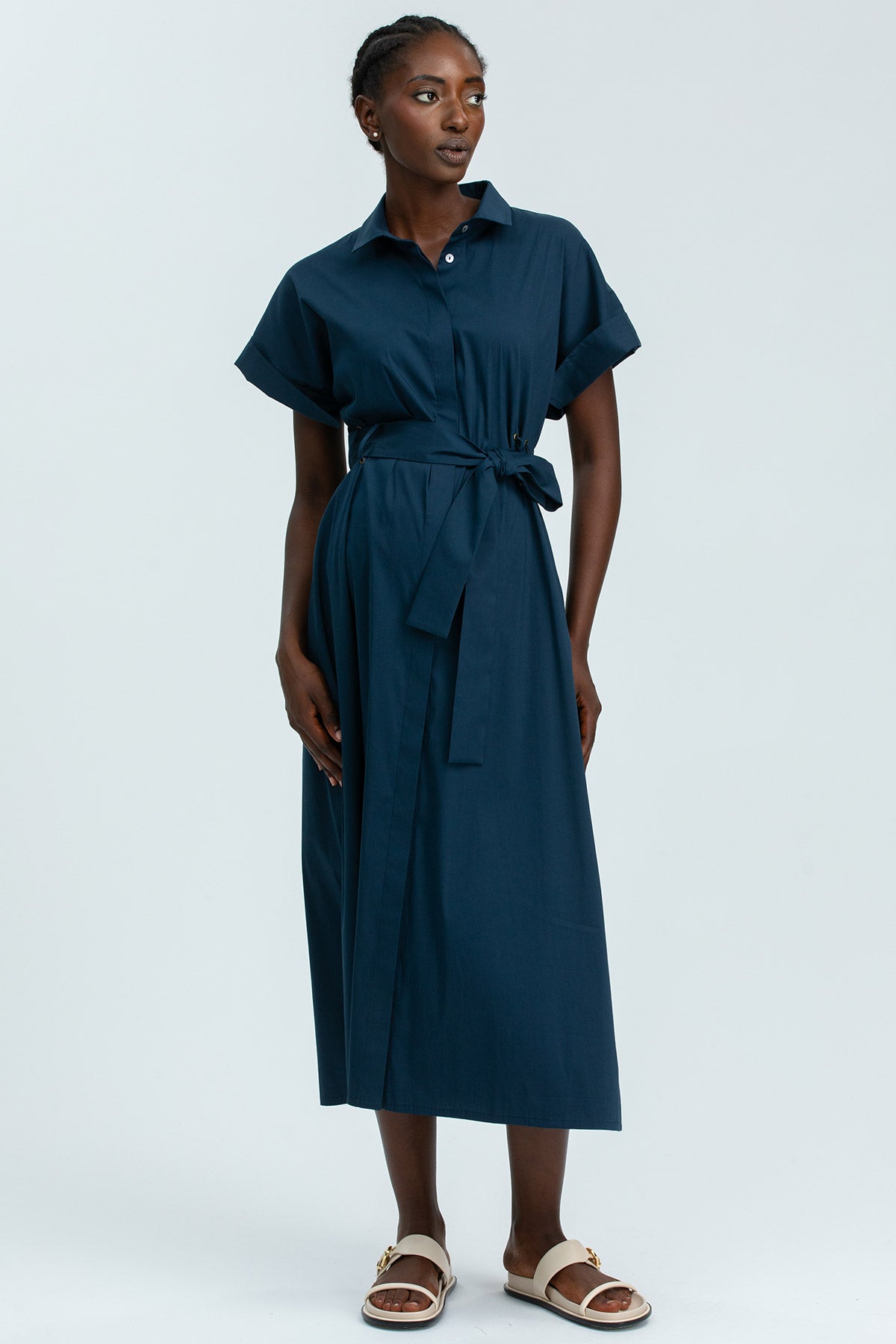 Abito premaman blu navy midi con cintura, maniche corte, ideale per maternità elegante