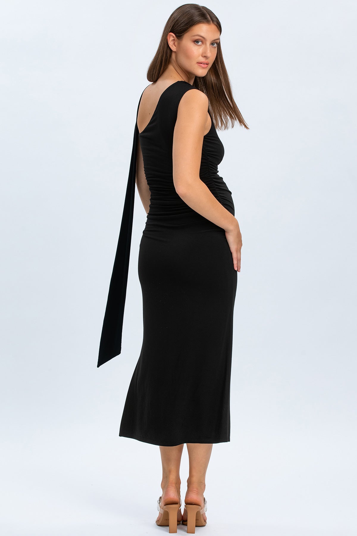 Abito premaman nero elegante senza maniche, lunghezza midi, schiena scoperta.