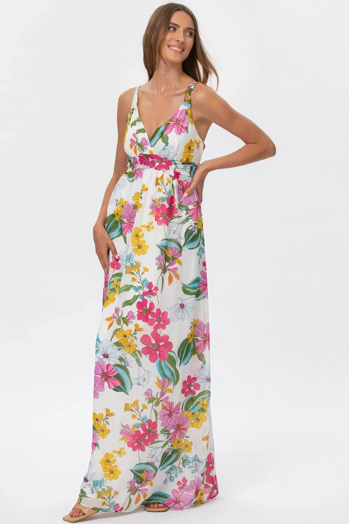 Abito premaman lungo bianco con stampa floreale colorata, spalline sottili, vestibilità comoda