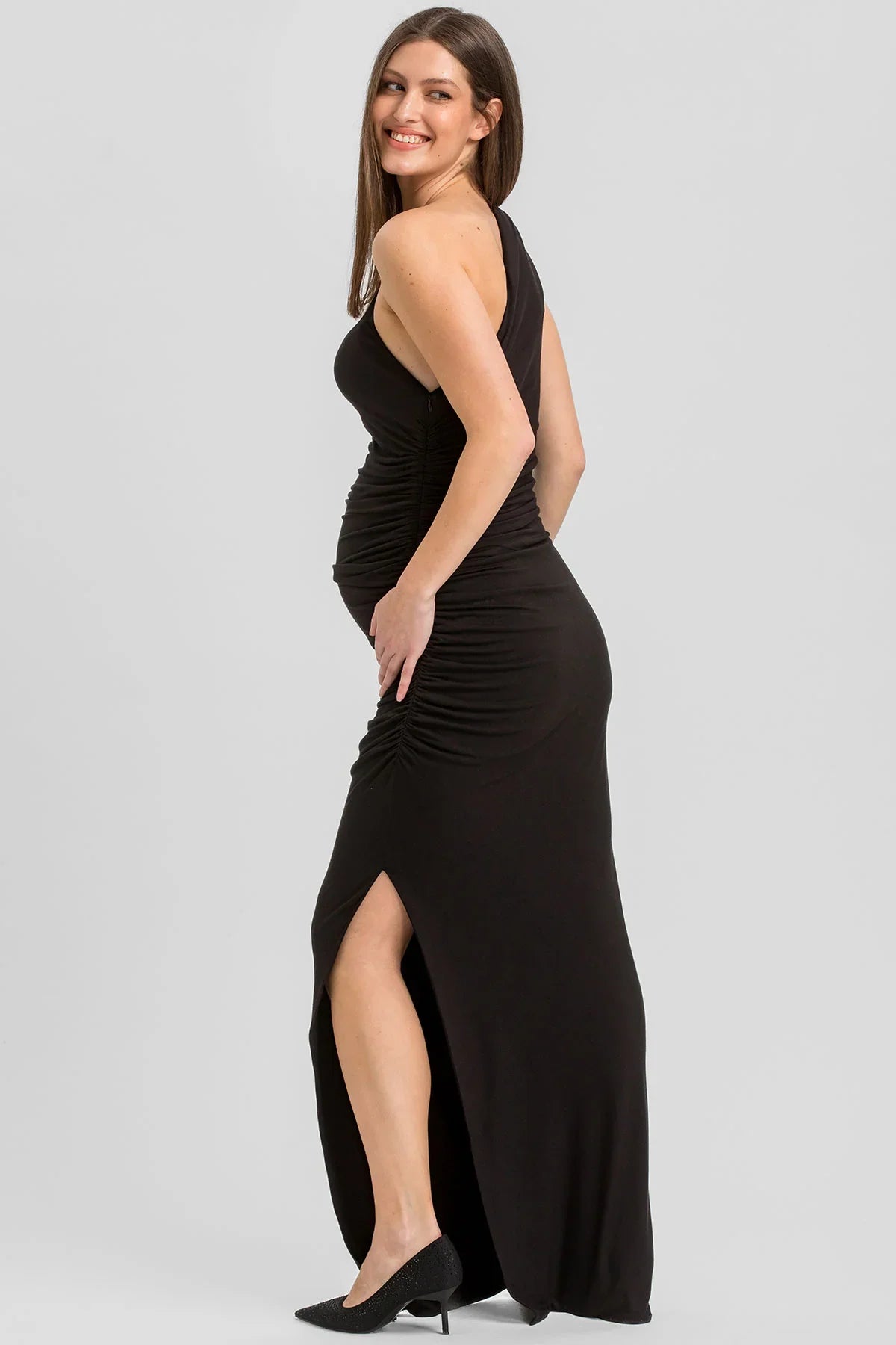 Abito premaman nero monospalla con spacco laterale di Pietro Brunelli Maternity