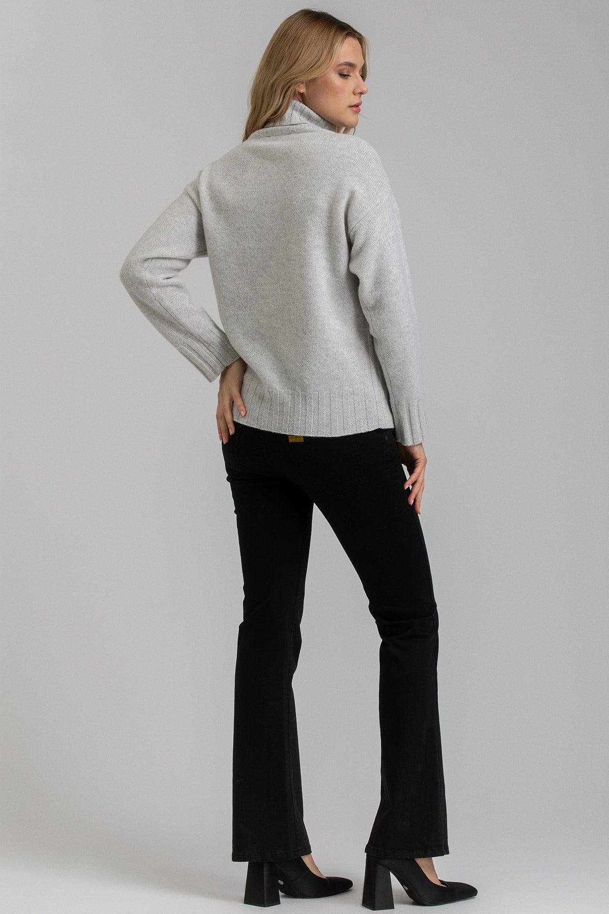 GRADUATED FLARE NERI | Jeans Premaman Svasati - Pietro Brunelli