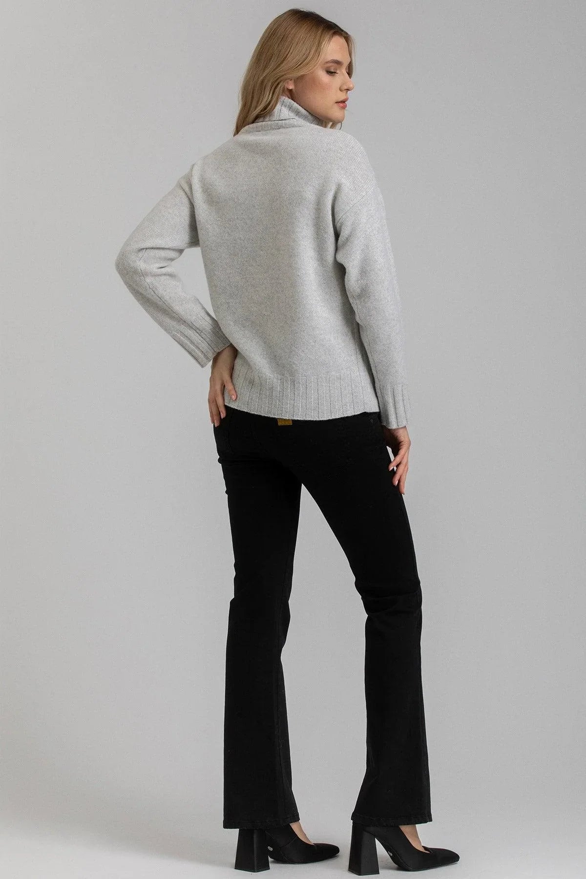 GRADUATED FLARE NERI | Jeans Premaman Svasati - Pietro Brunelli