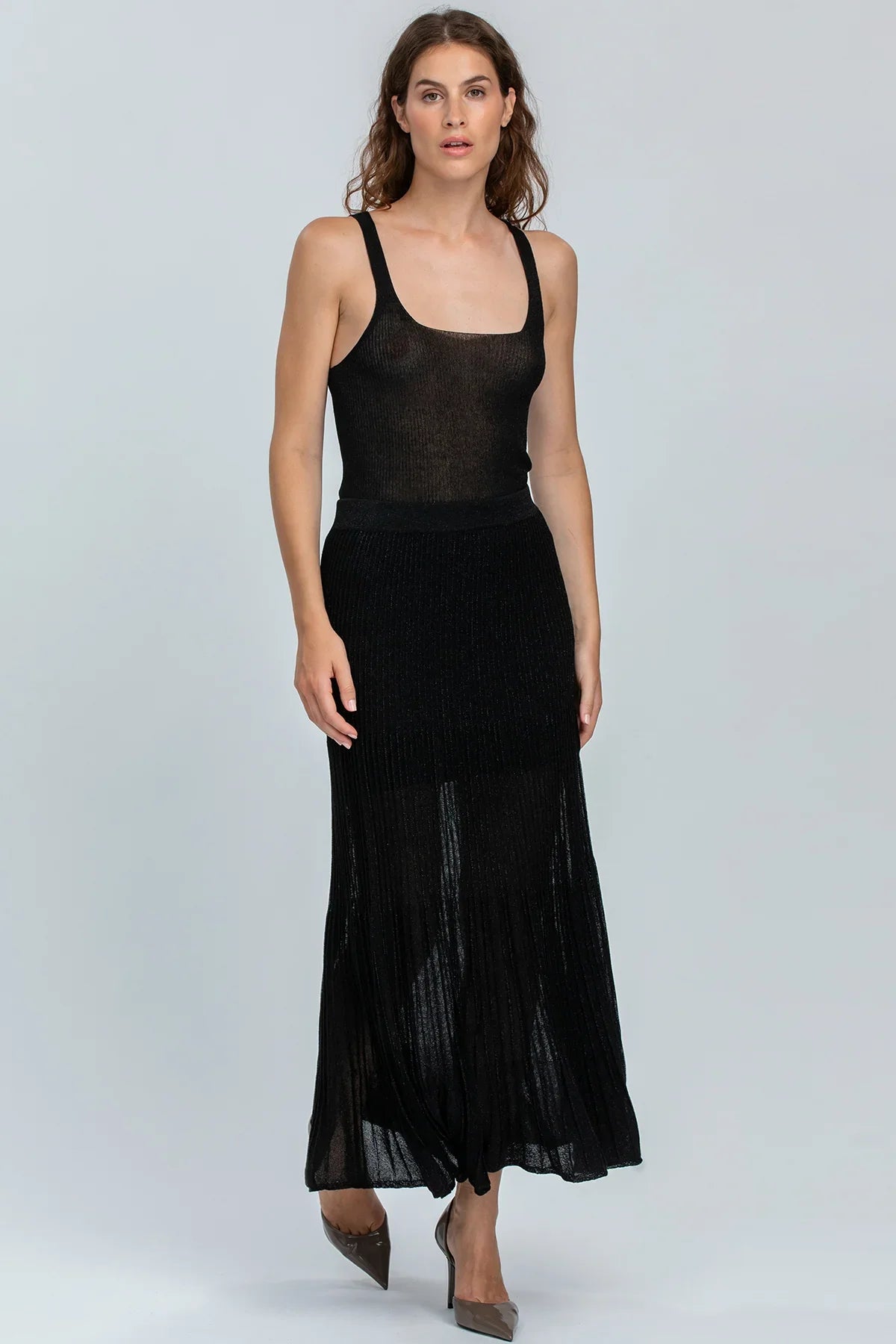 Abito premaman elegante nero senza maniche e gonna lunga, abbigliamento premaman alla moda