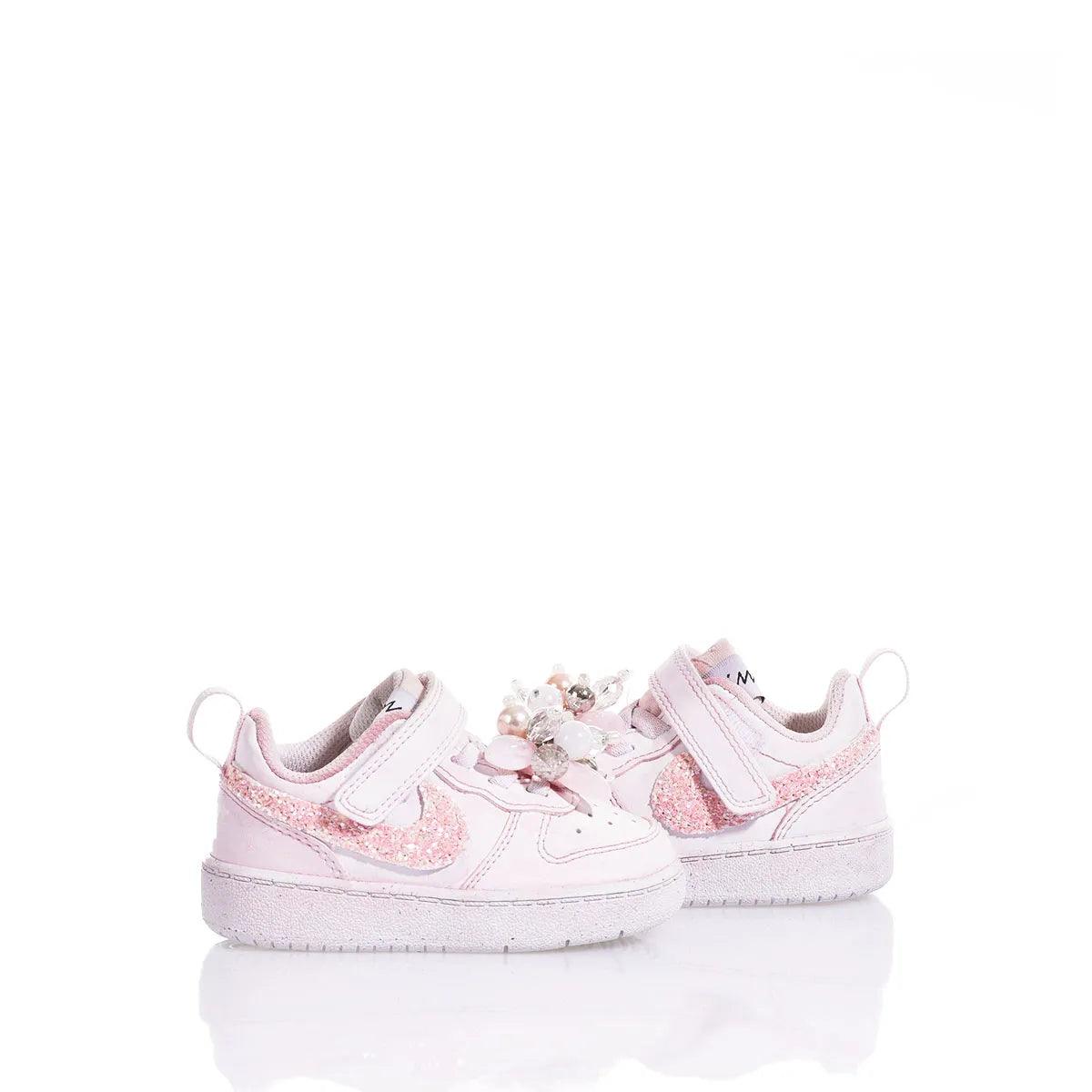 Scarpe primi passi bambina rosa con glitter e perline eleganti, ideali per neonata.