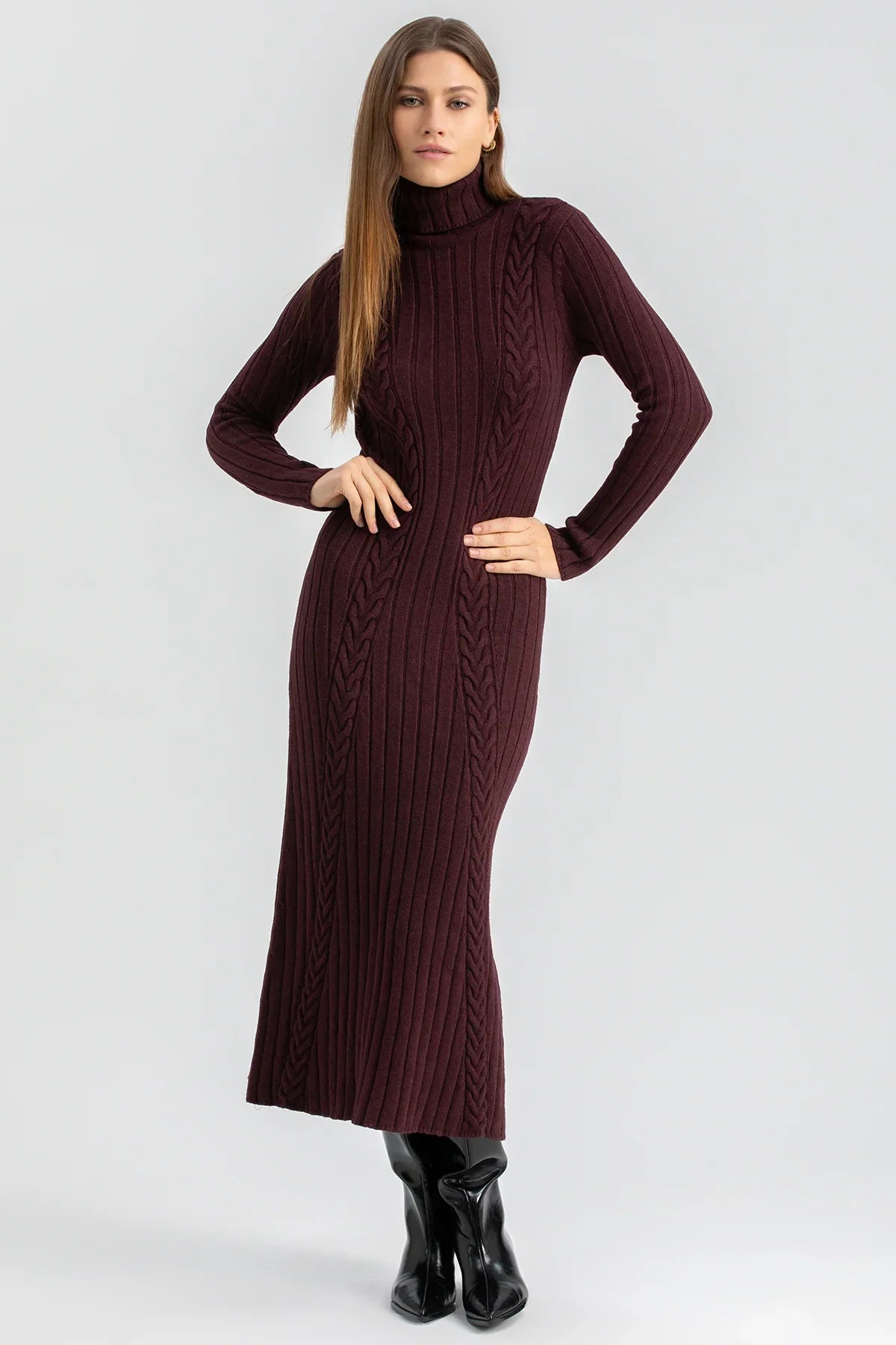PERLA | Abito Bordeaux con Trecce
