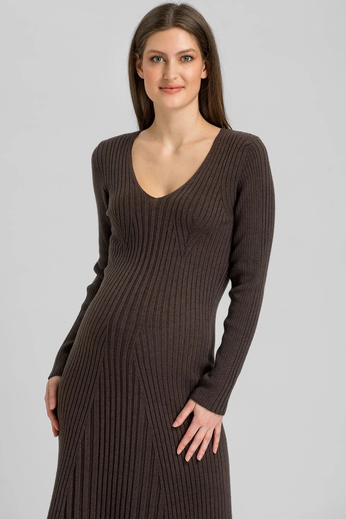 Brown ribbed maternity midi dress with a V-neckline, slightly flared silhouette and comfortable fit
