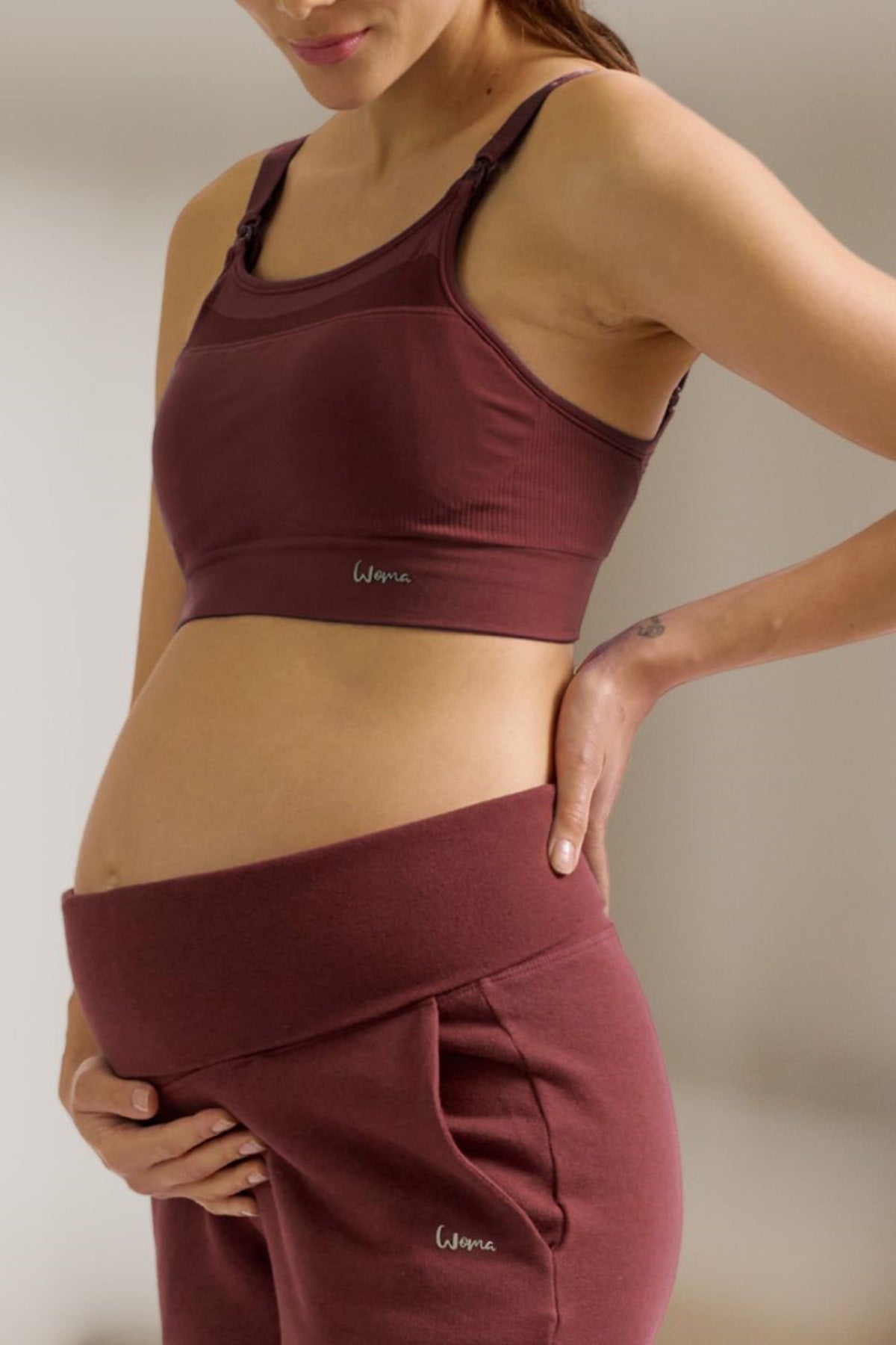 Completo premaman bordeaux con reggiseno e pantaloni comodi per gravidanza